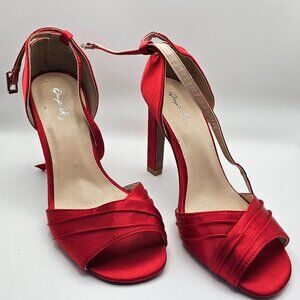 ❤️ Qupid Red Pleated Block Heel Sandals – Size 7